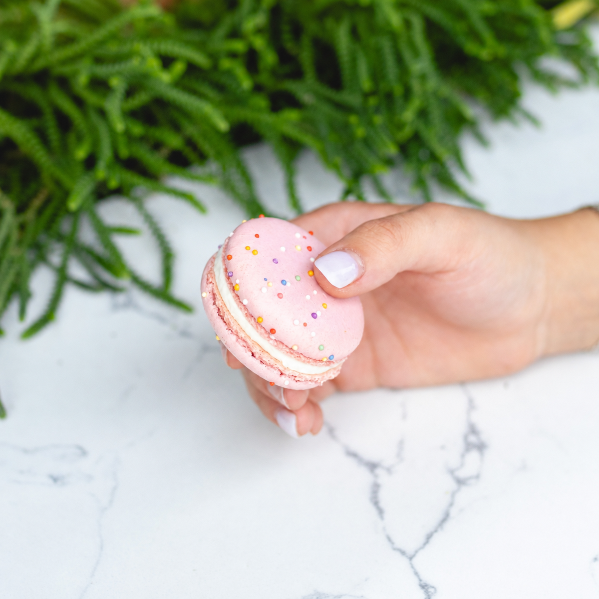 Raspberry Cotton Candy Macaron – miFLAVOUR