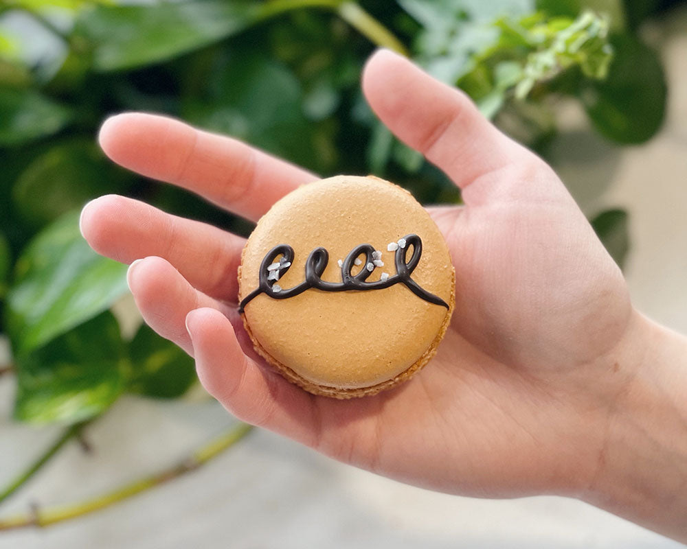 macaronカーキ36 Vanilla Milkshake Macaron – miFLAVOUR