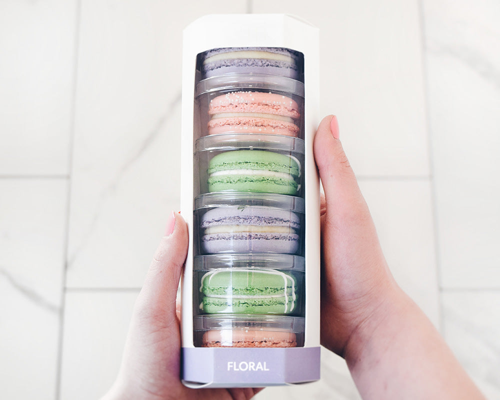 
                  
                    Load image into Gallery viewer, FLORAL Macaron Gift Box
                  
                