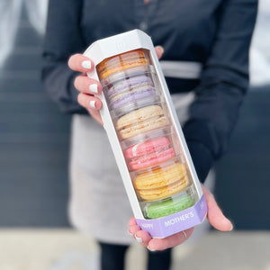 
                  
                    Load image into Gallery viewer, Happy Mother&amp;#39;s Day Macaron Gift Box
                  
                