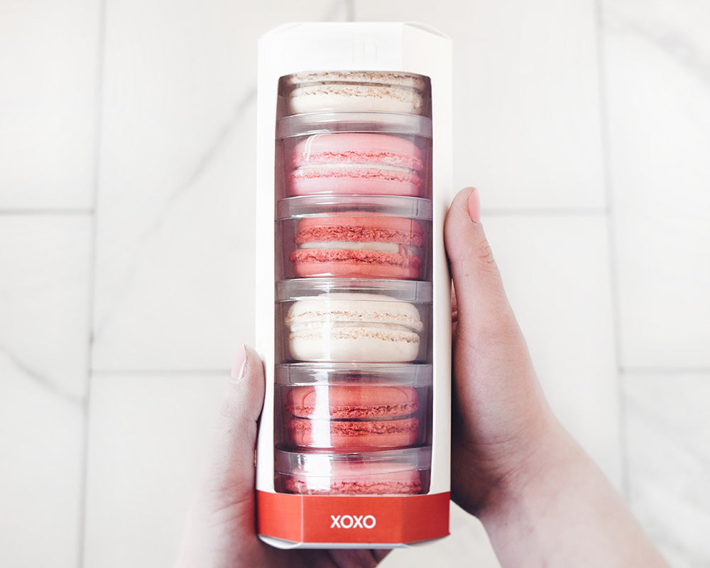 
                  
                    Load image into Gallery viewer, XOXO Macaron Gift Box
                  
                